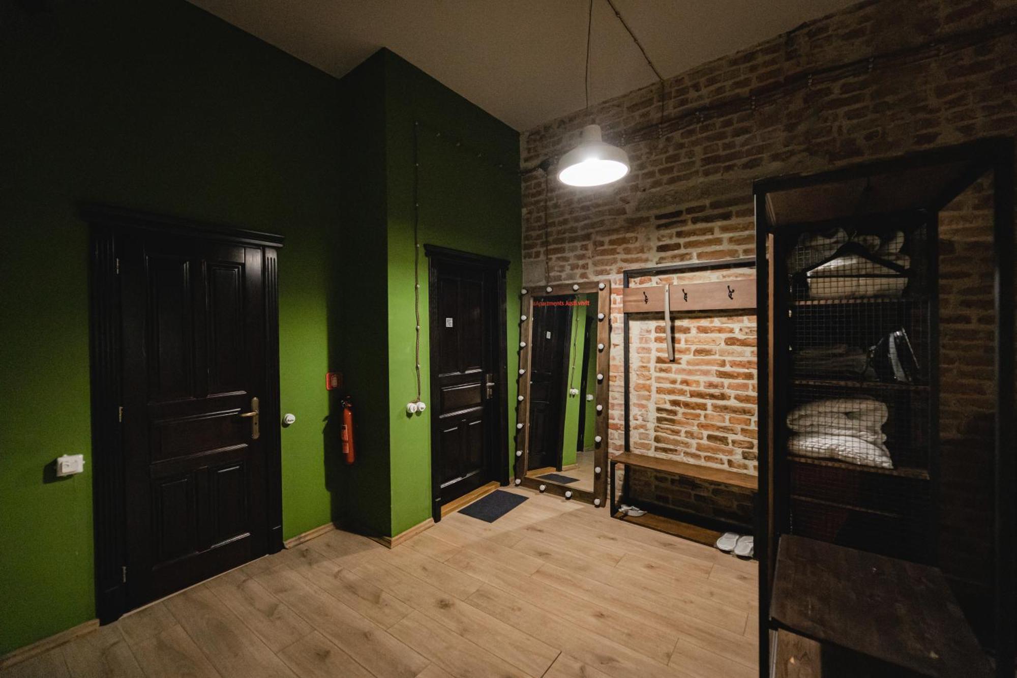 Apartments Justlvivit At The Rynok Square エクステリア 写真