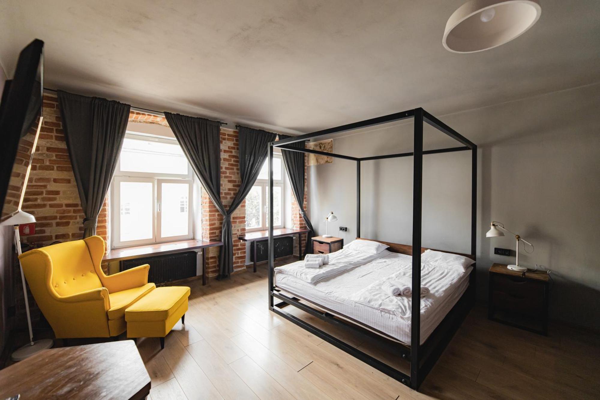 Apartments Justlvivit At The Rynok Square エクステリア 写真