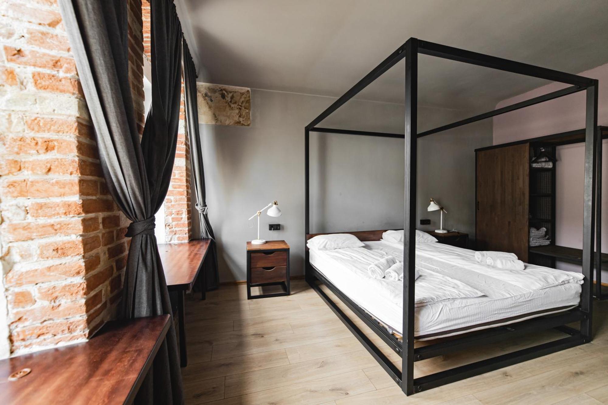 Apartments Justlvivit At The Rynok Square エクステリア 写真
