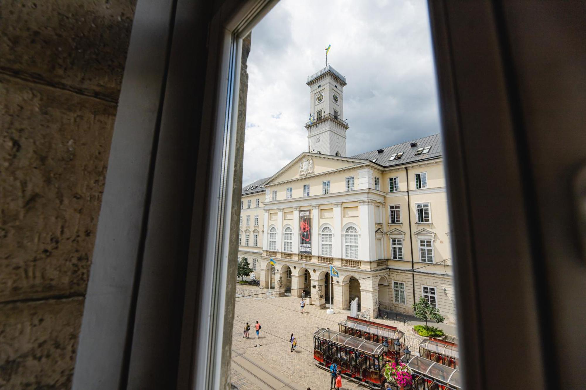 Apartments Justlvivit At The Rynok Square エクステリア 写真