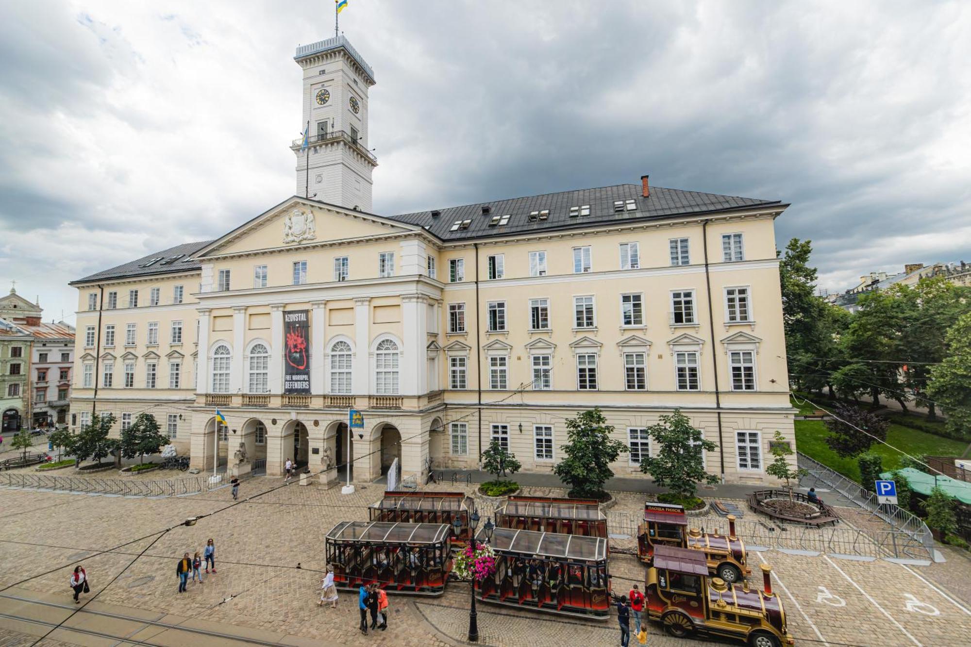 Apartments Justlvivit At The Rynok Square エクステリア 写真