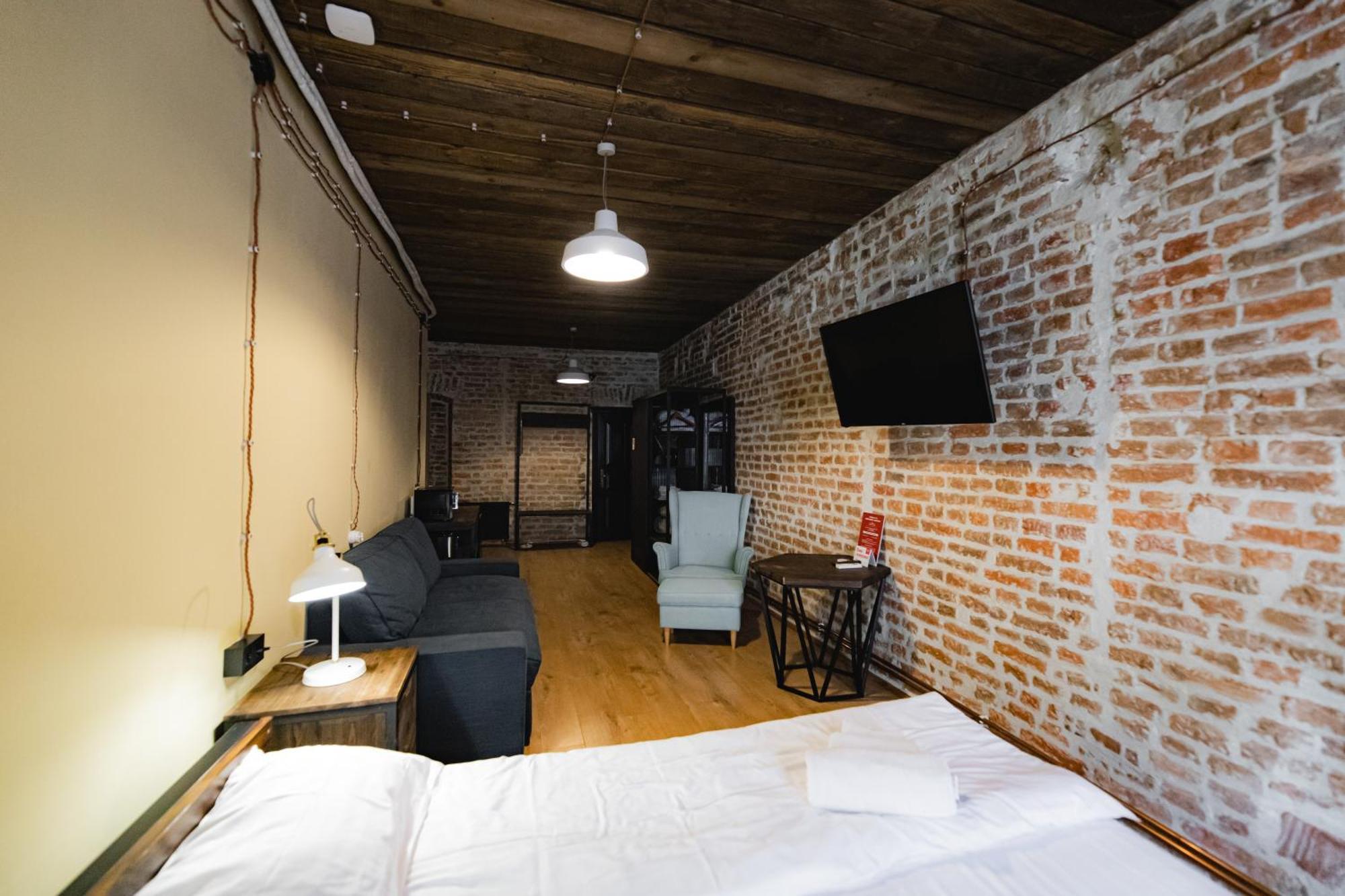 Apartments Justlvivit At The Rynok Square エクステリア 写真